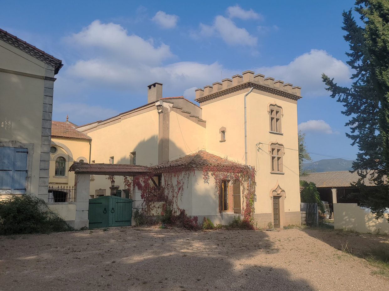 Beautiful Character Property with Tower - Wine Estate
