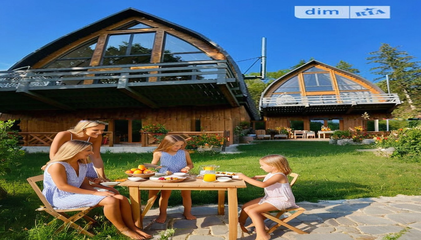 Bergvakantie Estate met Twee Chalets 'Chalet na Kaminni' – Yaremche