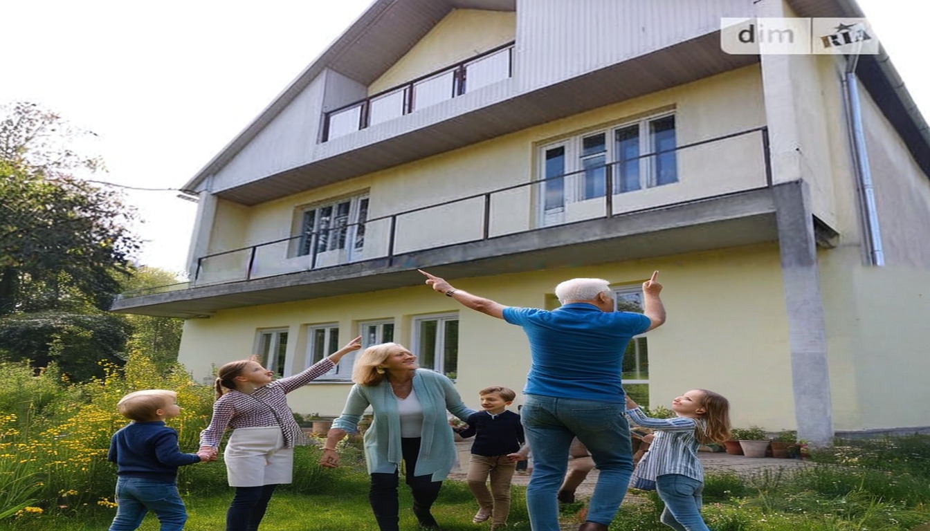 Groot Tweeverdiepings Bakstenen Huis 370m² – Velykyi Bereznyi, Zakarpattia